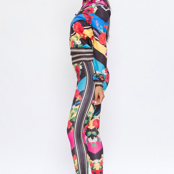 Host Pick🎉Striped Tracksuit Set - Picture 3 of 4